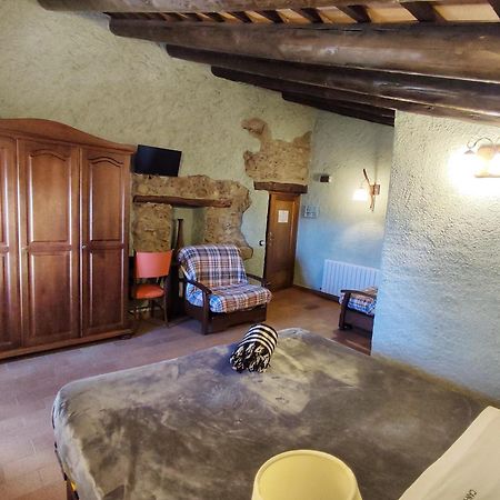 Masia Can Felip B&B Llinars del Valles Ngoại thất bức ảnh