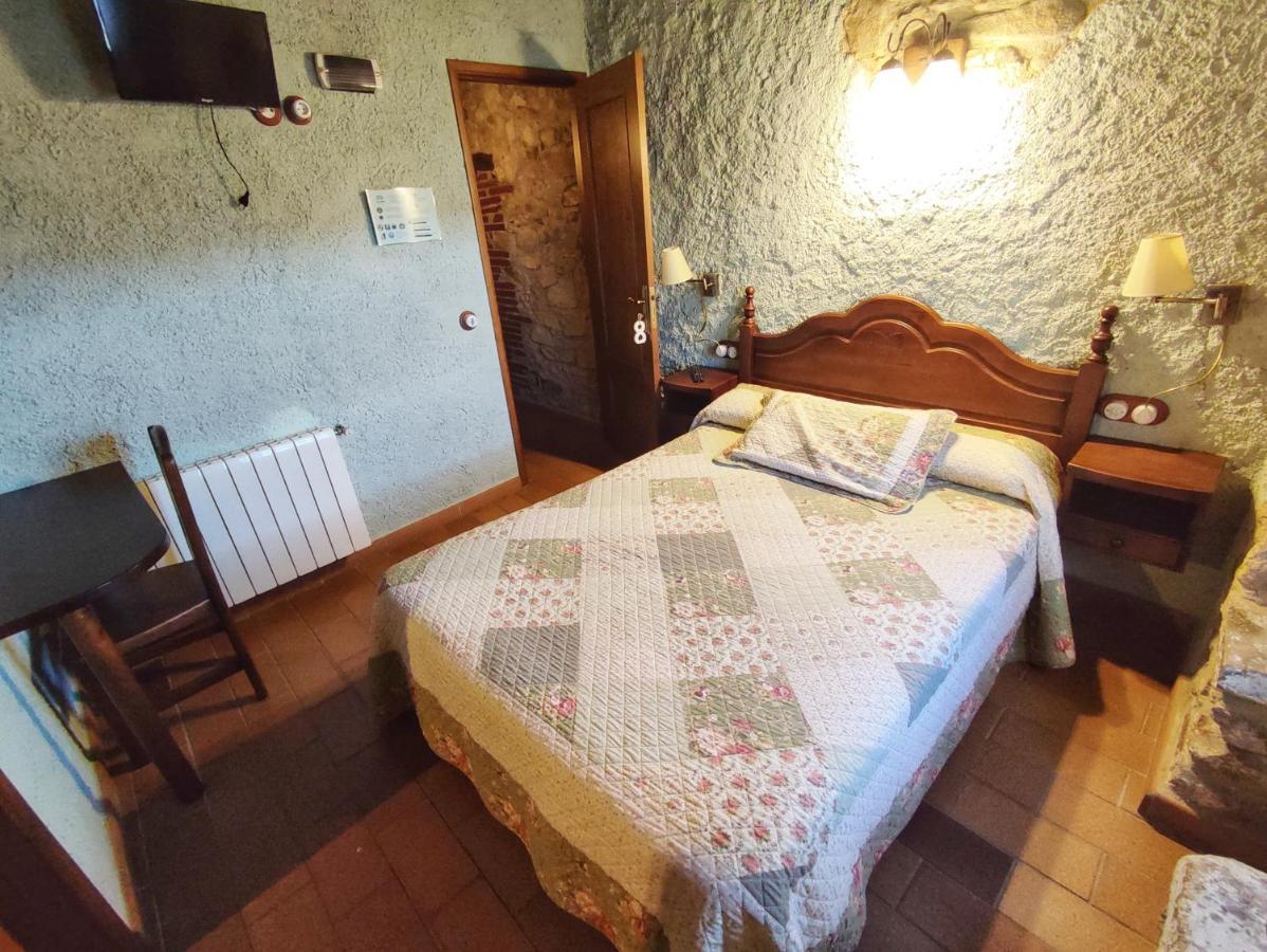 Masia Can Felip B&B Llinars del Valles Ngoại thất bức ảnh