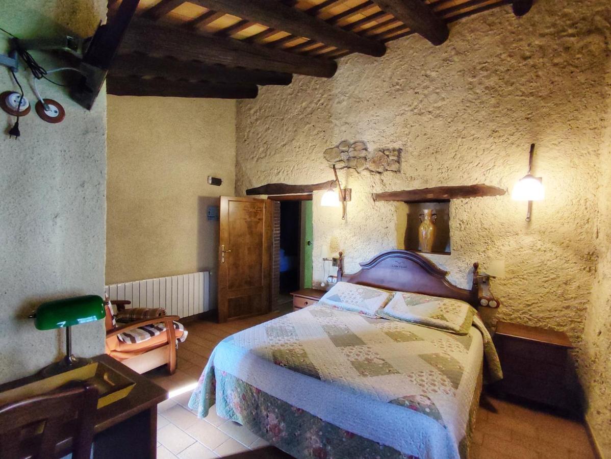 Masia Can Felip B&B Llinars del Valles Ngoại thất bức ảnh