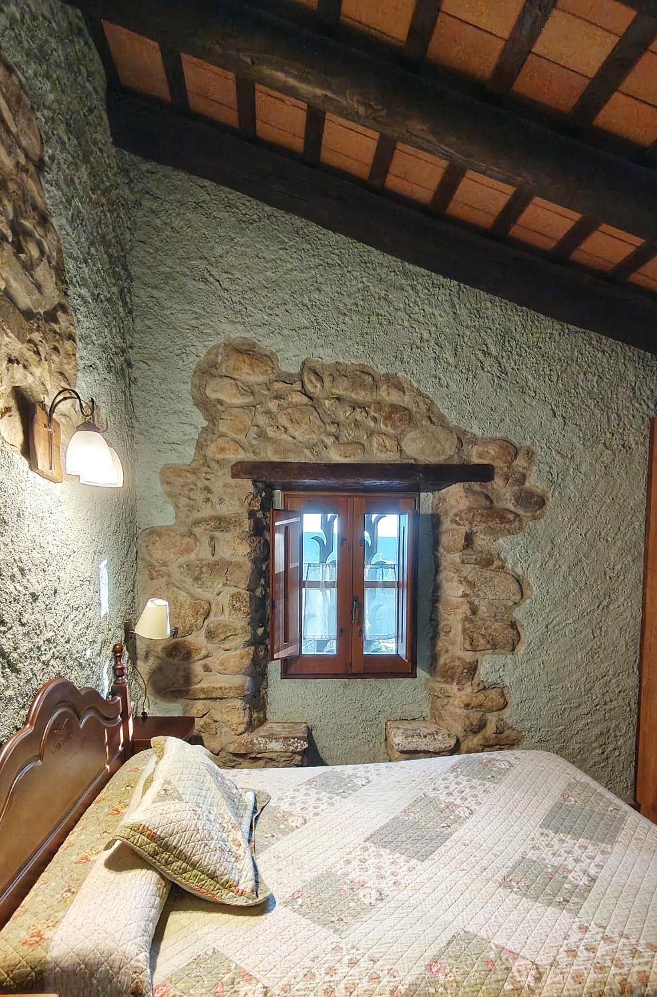 Masia Can Felip B&B Llinars del Valles Ngoại thất bức ảnh